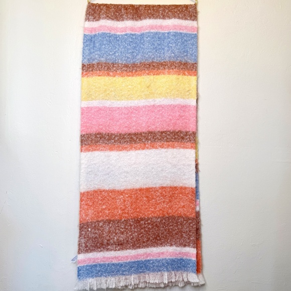AE | Pastel Rainbow Color Block Stripes Fuzzy Fringe VSCO Blanket Wrap Scarf - Picture 4 of 6
